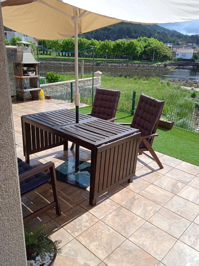 Un Balcon A La Ria 2 Apartment Muros Bagian luar foto